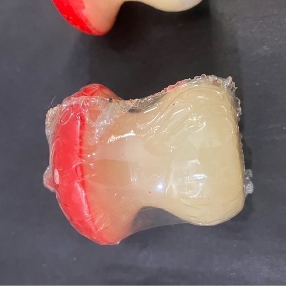 Lot of 2 Red and White Small Mushroom Candles Decor - Picture 6 of 9